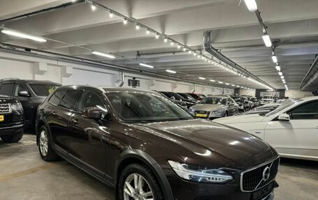 Volvo V90 Cross Country I рестайлинг, 2018 год, 3 175 000 рублей, 3 фотография