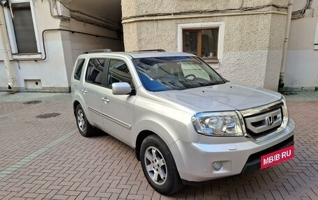 Honda Pilot III рестайлинг, 2008 год, 1 630 000 рублей, 2 фотография