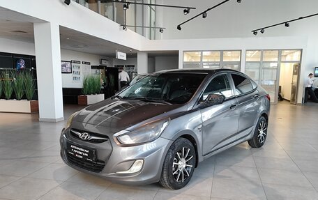 Hyundai Solaris II рестайлинг, 2013 год, 910 000 рублей, 1 фотография