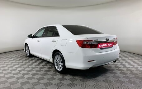 Toyota Camry, 2014 год, 1 780 000 рублей, 7 фотография