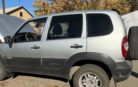 Chevrolet Niva I рестайлинг, 2012 год, 550 000 рублей, 8 фотография