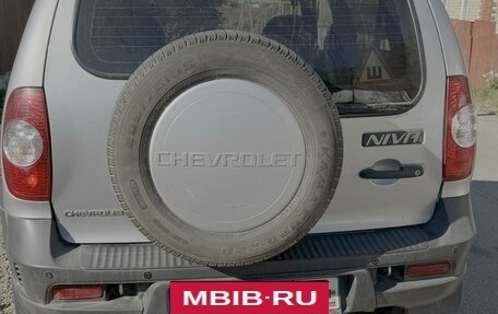 Chevrolet Niva I рестайлинг, 2012 год, 550 000 рублей, 3 фотография