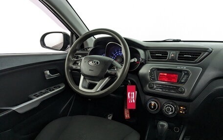 KIA Rio III рестайлинг, 2013 год, 890 000 рублей, 25 фотография