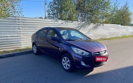 Hyundai Solaris II рестайлинг, 2012 год, 645 000 рублей, 3 фотография