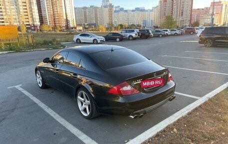 Mercedes-Benz CLS, 2005 год, 1 750 000 рублей, 2 фотография