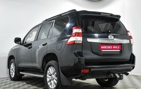 Toyota Land Cruiser Prado 150 рестайлинг 2, 2016 год, 4 140 600 рублей, 6 фотография