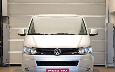 Volkswagen Multivan T5, 2011 год, 2 597 000 рублей, 2 фотография