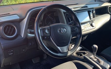 Toyota RAV4, 2017 год, 2 590 000 рублей, 10 фотография