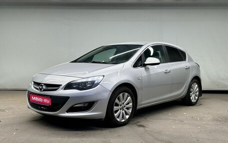 Opel Astra J, 2013 год, 890 000 рублей, 1 фотография