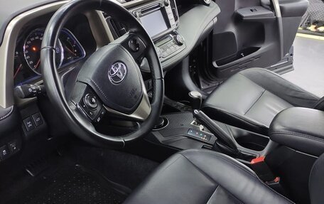 Toyota RAV4, 2014 год, 1 800 000 рублей, 2 фотография