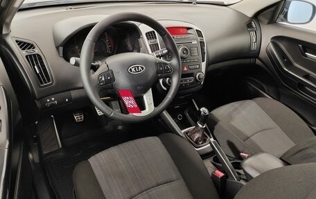 KIA cee'd I рестайлинг, 2011 год, 799 000 рублей, 13 фотография