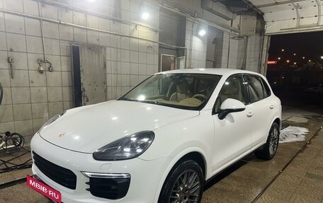 Porsche Cayenne III, 2017 год, 6 500 000 рублей, 2 фотография