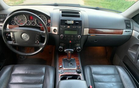 Volkswagen Touareg III, 2004 год, 750 000 рублей, 7 фотография