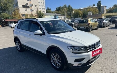 Volkswagen Tiguan II, 2020 год, 3 300 000 рублей, 2 фотография