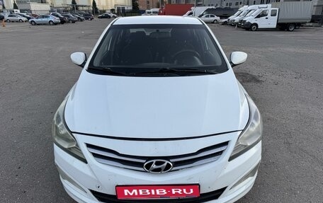 Hyundai Solaris II рестайлинг, 2014 год, 450 000 рублей, 1 фотография