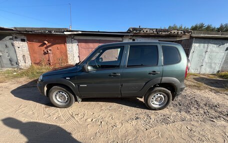 Chevrolet Niva I рестайлинг, 2018 год, 820 000 рублей, 6 фотография