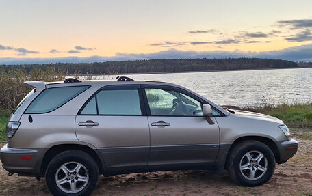 Lexus RX IV рестайлинг, 2001 год, 950 000 рублей, 3 фотография