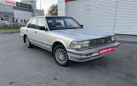 Toyota Crown, 1990 год, 500 000 рублей, 3 фотография