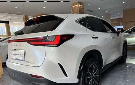 Lexus NX, 2023 год, 5 600 000 рублей, 6 фотография