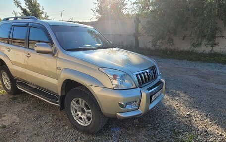 Toyota Land Cruiser Prado 120 рестайлинг, 2006 год, 2 650 000 рублей, 3 фотография