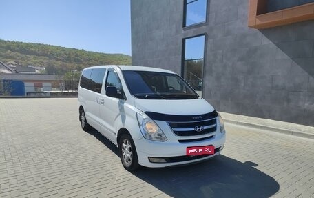 Hyundai Grand Starex Grand Starex I рестайлинг 2, 2008 год, 1 070 000 рублей, 1 фотография