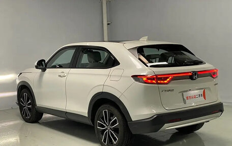 Honda Vezel, 2023 год, 2 525 000 рублей, 4 фотография