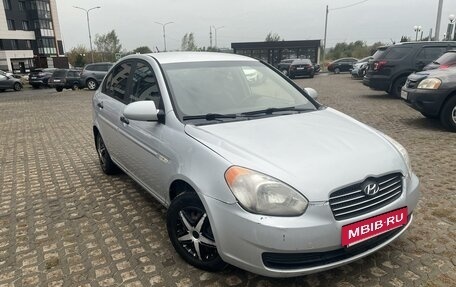 Hyundai Verna II, 2008 год, 342 500 рублей, 2 фотография