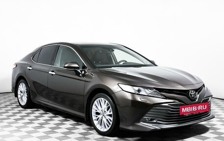 Toyota Camry, 2021 год, 3 850 000 рублей, 3 фотография