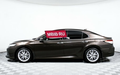 Toyota Camry, 2021 год, 3 850 000 рублей, 8 фотография