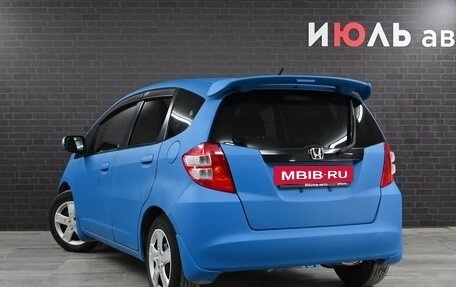 Honda Fit III, 2008 год, 790 000 рублей, 6 фотография