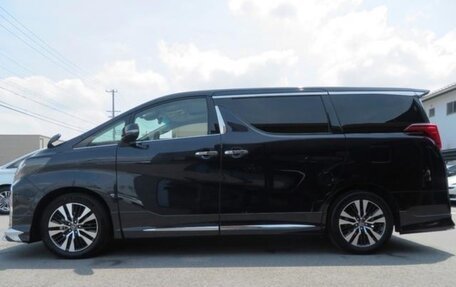 Toyota Alphard III, 2020 год, 3 900 000 рублей, 8 фотография