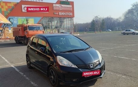 Honda Fit III, 2010 год, 700 000 рублей, 10 фотография