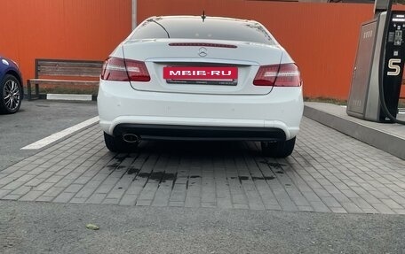 Mercedes-Benz E-Класс, 2012 год, 7 фотография