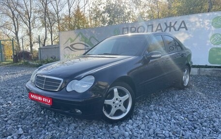 Mercedes-Benz C-Класс, 2003 год, 535 000 рублей, 1 фотография