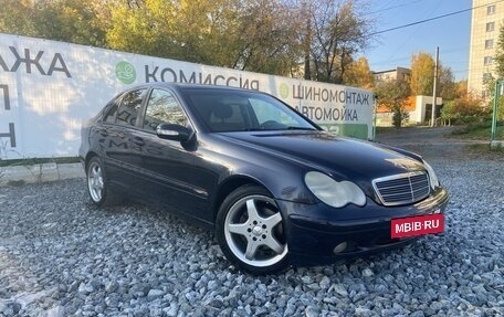 Mercedes-Benz C-Класс, 2003 год, 535 000 рублей, 3 фотография