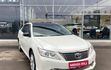 Toyota Camry, 2014 год, 1 640 000 рублей, 3 фотография