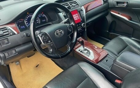 Toyota Camry, 2014 год, 1 640 000 рублей, 15 фотография