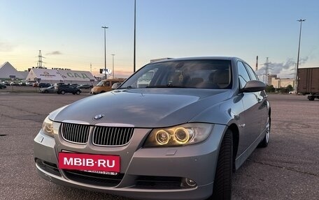 BMW 3 серия, 2005 год, 1 050 000 рублей, 3 фотография