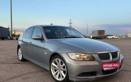 BMW 3 серия, 2005 год, 1 050 000 рублей, 2 фотография