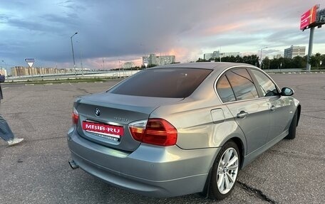 BMW 3 серия, 2005 год, 1 050 000 рублей, 5 фотография