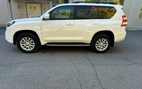 Toyota Land Cruiser Prado 150 рестайлинг 2, 2016 год, 3 950 000 рублей, 2 фотография