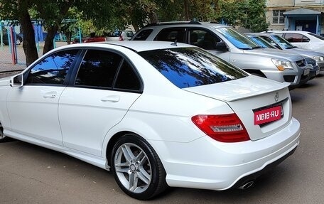 Mercedes-Benz C-Класс, 2013 год, 1 750 000 рублей, 17 фотография