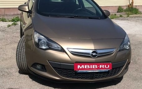 Opel Astra J, 2013 год, 1 050 000 рублей, 3 фотография