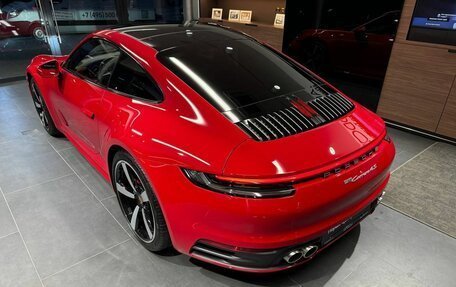 Porsche 911, 2024 год, 29 000 000 рублей, 12 фотография