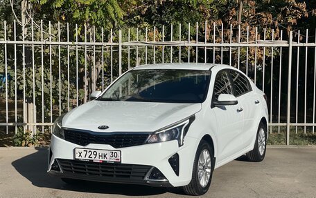 KIA Rio IV, 2021 год, 1 985 000 рублей, 1 фотография