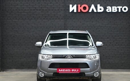 Mitsubishi Outlander III рестайлинг 3, 2012 год, 1 640 000 рублей, 2 фотография