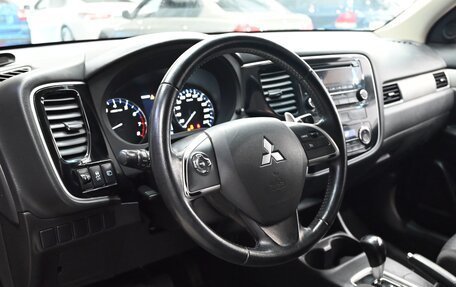 Mitsubishi Outlander III рестайлинг 3, 2012 год, 1 640 000 рублей, 13 фотография