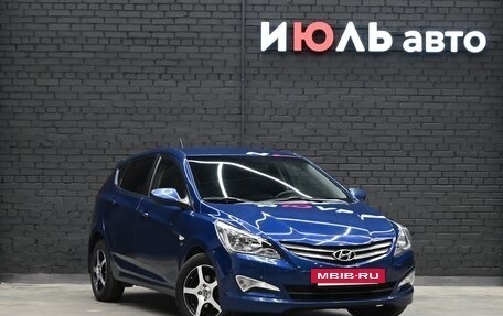 Hyundai Solaris II рестайлинг, 2015 год, 1 190 000 рублей, 3 фотография