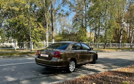 Toyota Avensis III рестайлинг, 2004 год, 1 080 000 рублей, 18 фотография