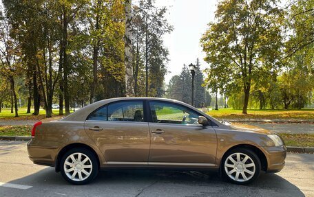 Toyota Avensis III рестайлинг, 2004 год, 1 080 000 рублей, 20 фотография